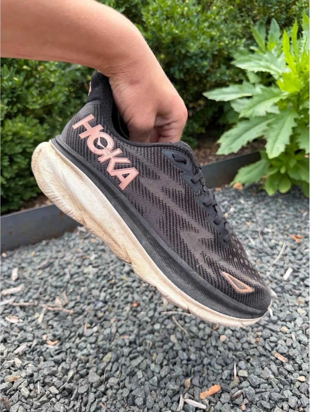 Hoka Clifton 9 Black/Rose Gold Size 10.5W 9M